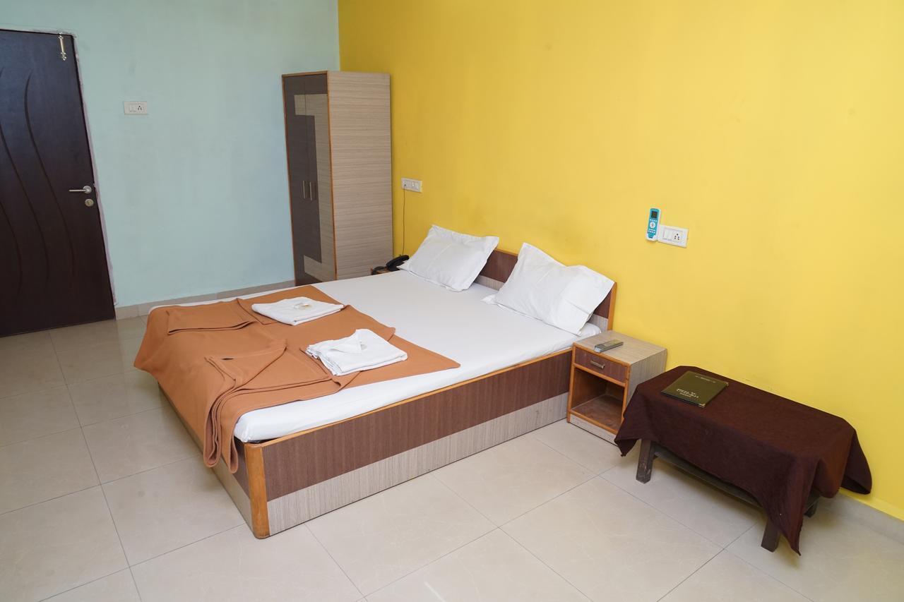 דמאן Hotel Umesh מראה חיצוני תמונה