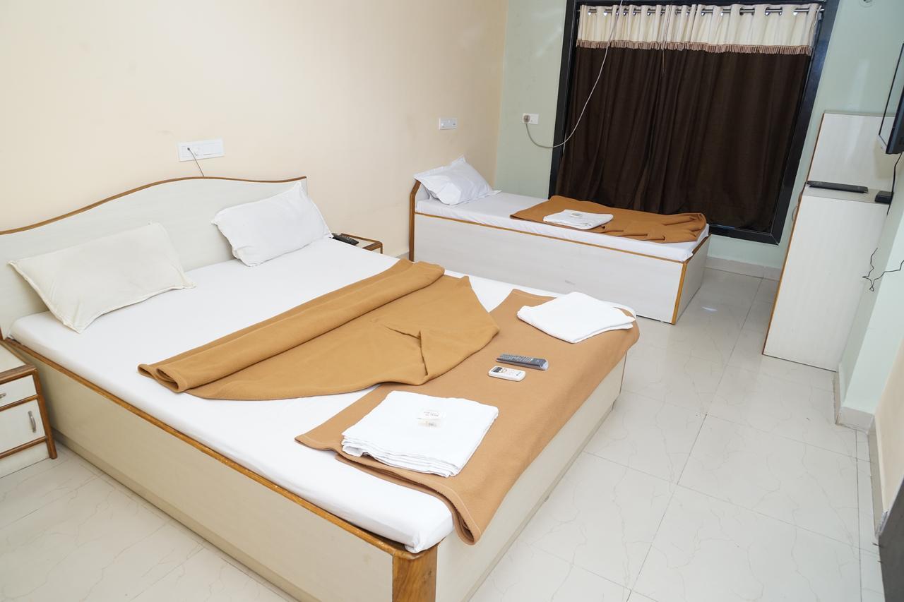 דמאן Hotel Umesh מראה חיצוני תמונה