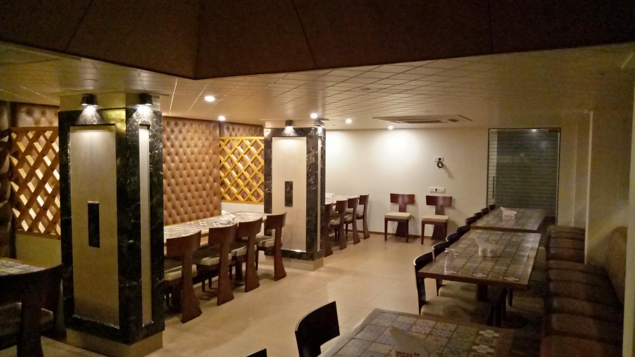דמאן Hotel Umesh מראה חיצוני תמונה
