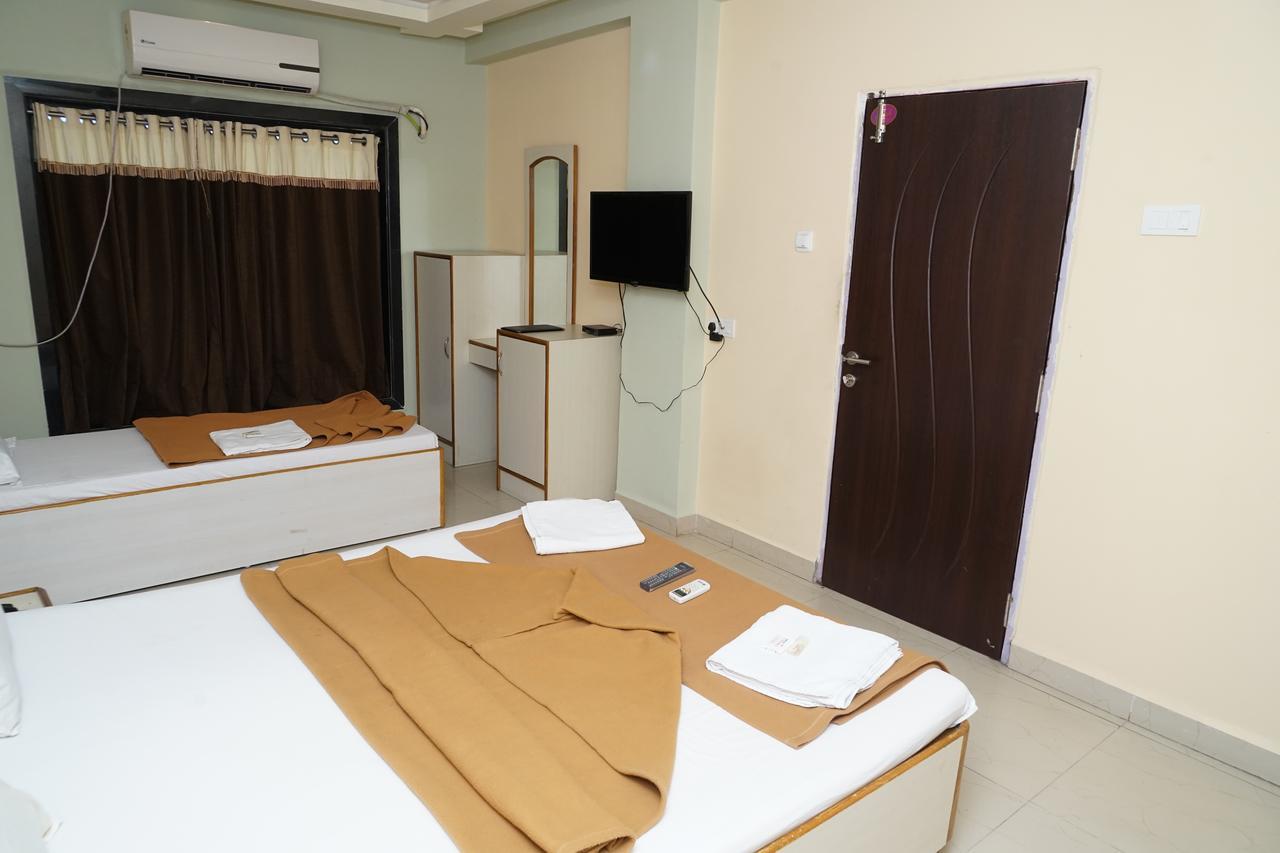 דמאן Hotel Umesh מראה חיצוני תמונה
