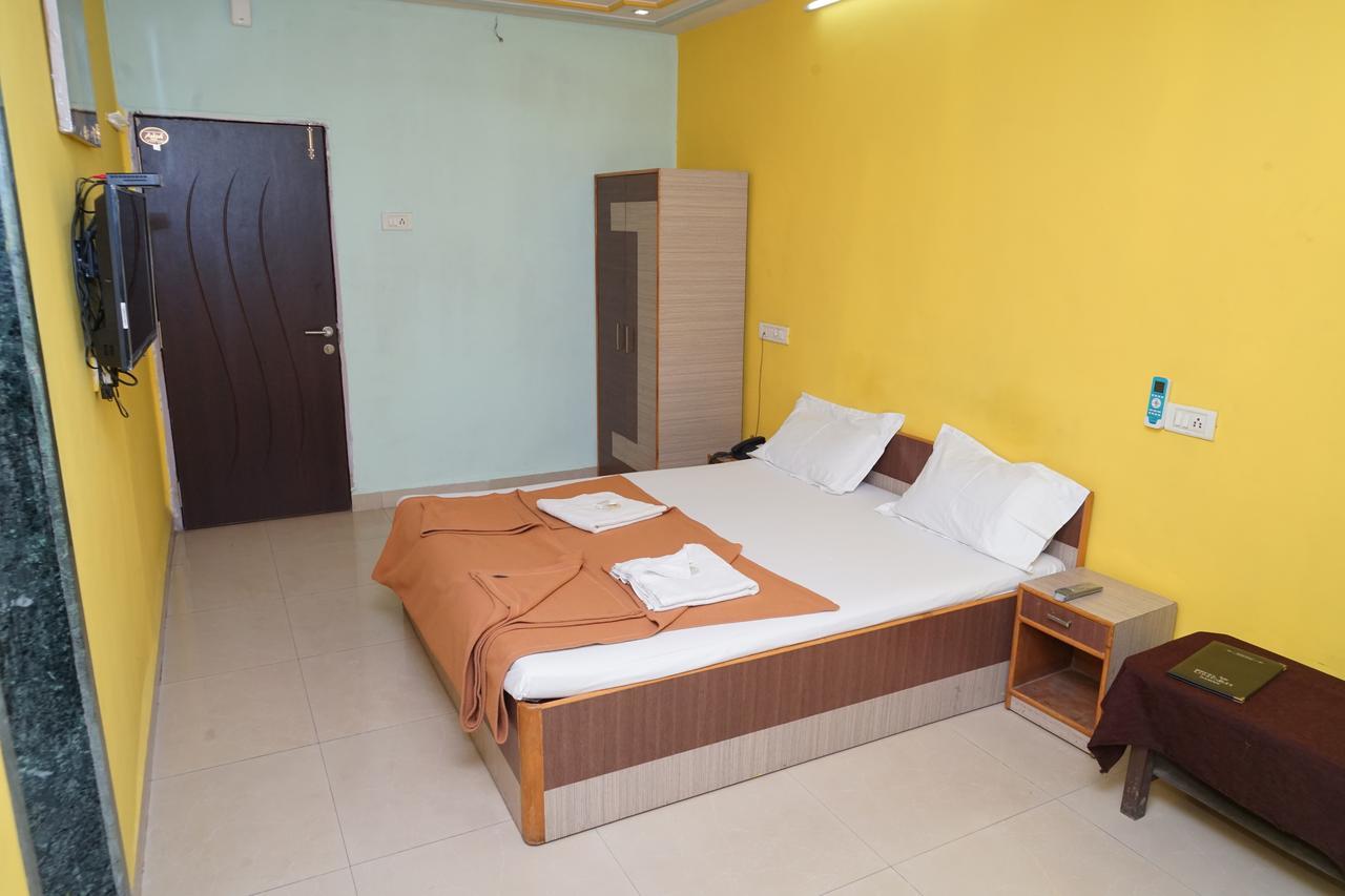 דמאן Hotel Umesh מראה חיצוני תמונה